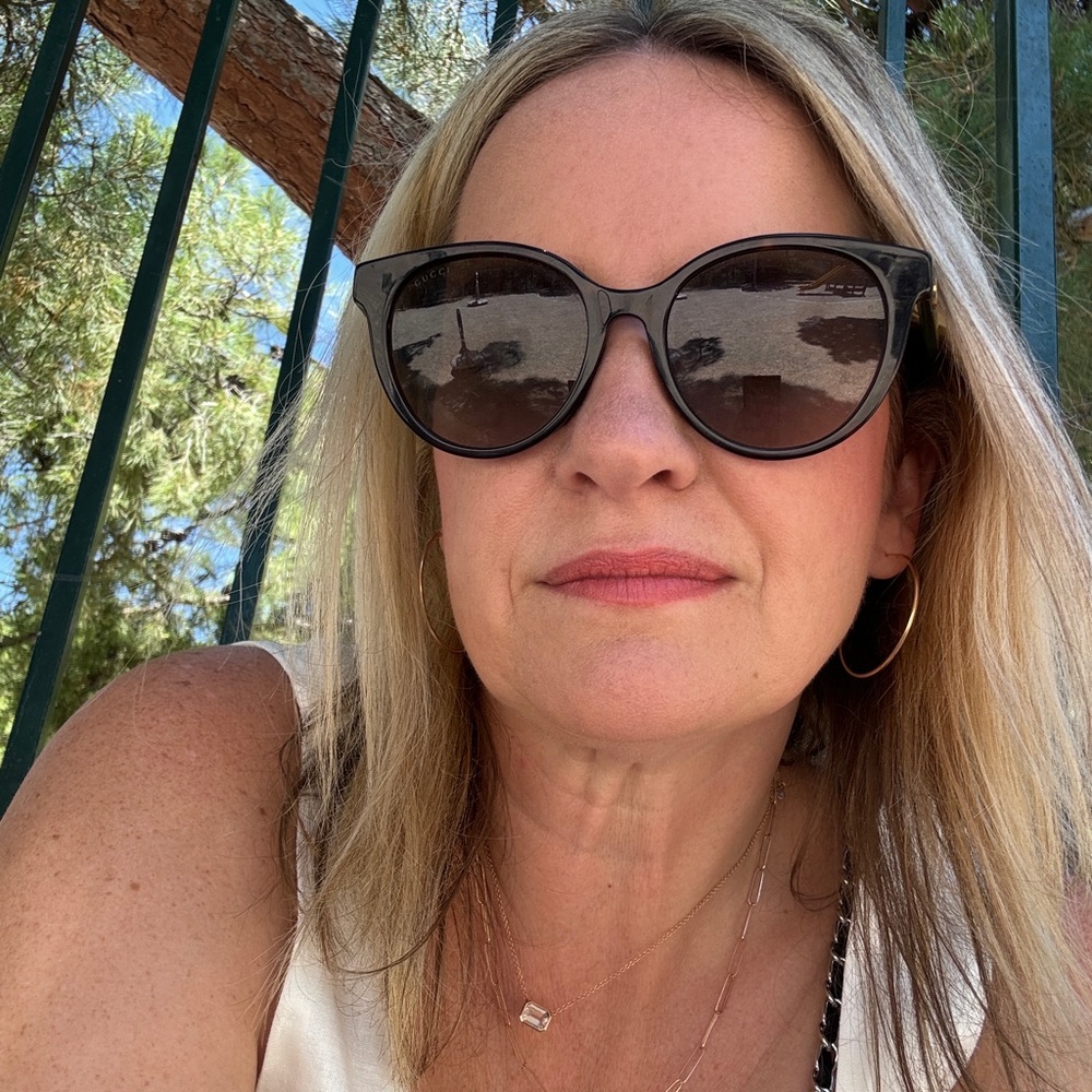 Meet your Posher, Leanne